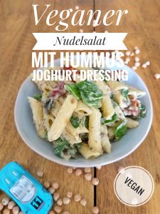 Veganer Nudelsalat mit Hummus-Joghurt-Dressing