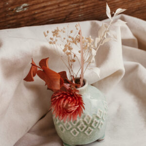 Porzellan Vase mit Trockenblumen S