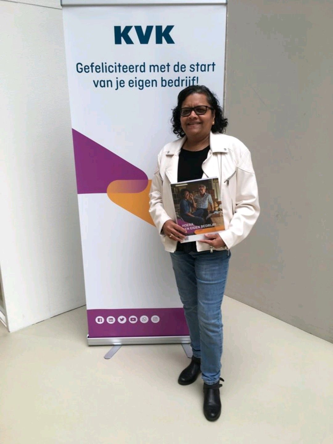 Sharmila Lalbahadoersing Mahesh Nieuwe Masseur Bij The Chairmen