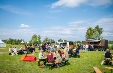 Stoelmassages Op Locatie Bij Trinamiek Festival