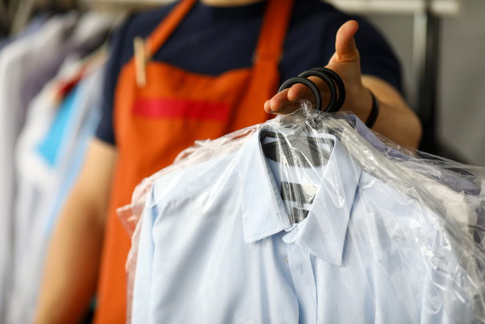 Dry cleaning and Laundry Service  in manchester | Thelaundryman App 2023