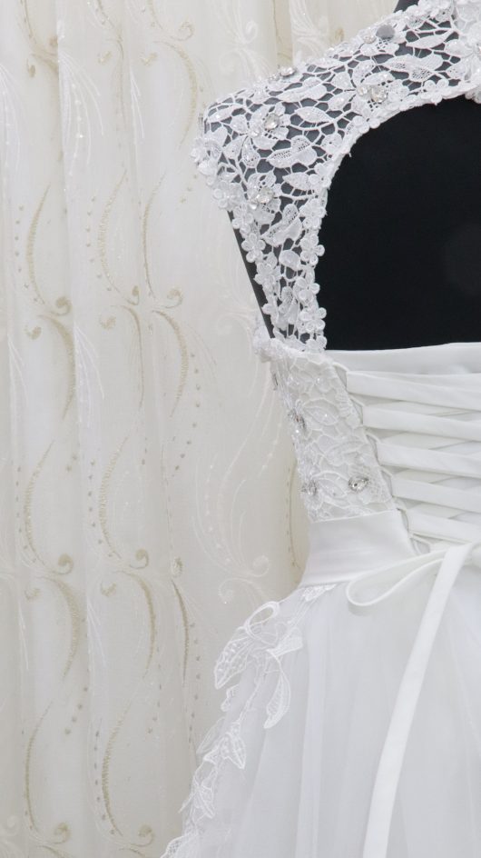 WOO £525 sz 10 12 Lace trim ball dress - tie up back - full skirt The London Bridal Boutique Designer wedding dress samples and ex display stock #croydonweddingdresses