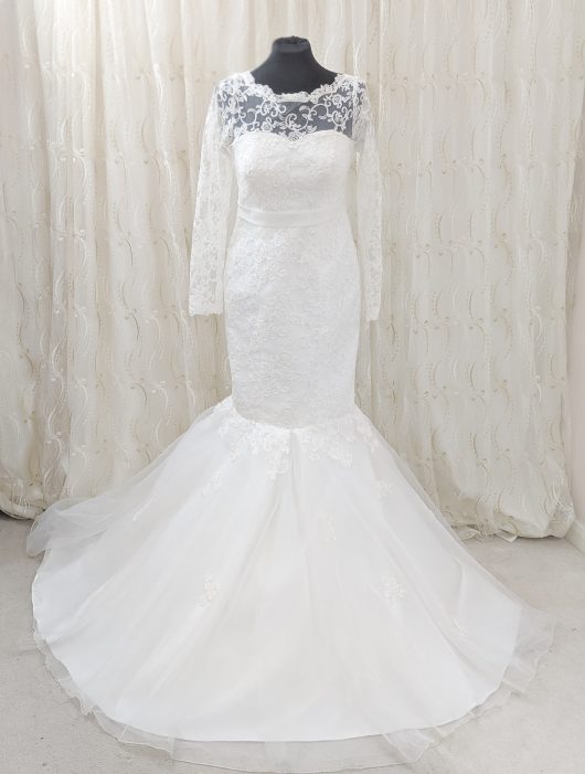 Long sleeve lace trim trumpet wedding dress -tulle skirt - wedding dress shop london -croydon wedding shop #weddingslondon