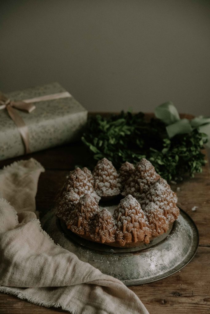 Nordic Ware Tree Cake Pan  Tea cakes, Cake baking pans, Christmas