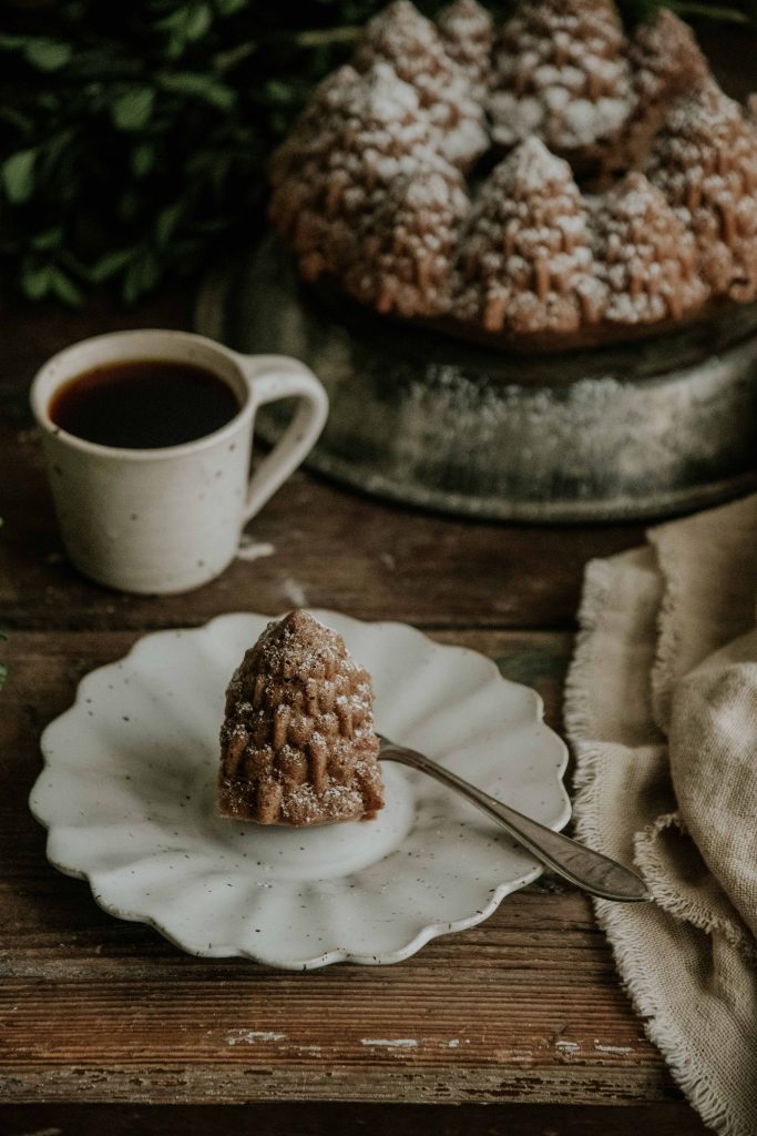 Gingerbread bundt cake in the most beautiful forest cake pan - The Nordic  Kitchen