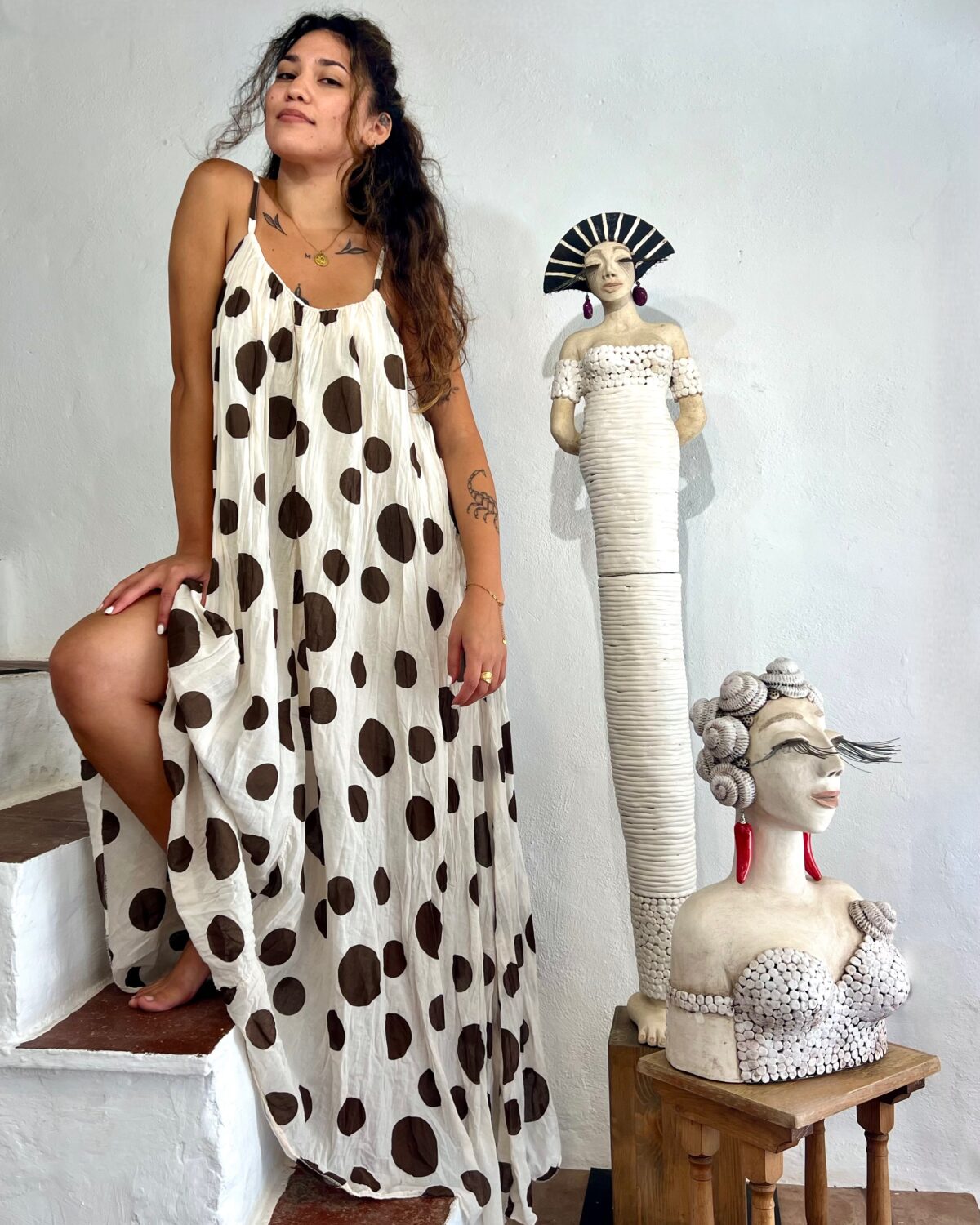 DOTS white