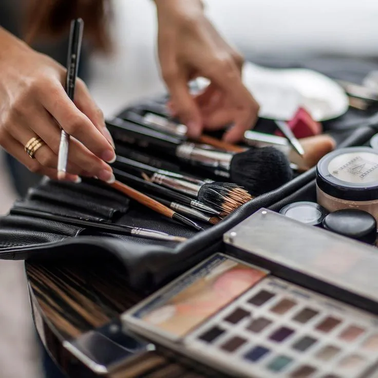 make up artist' kit reference as an alternative career path.