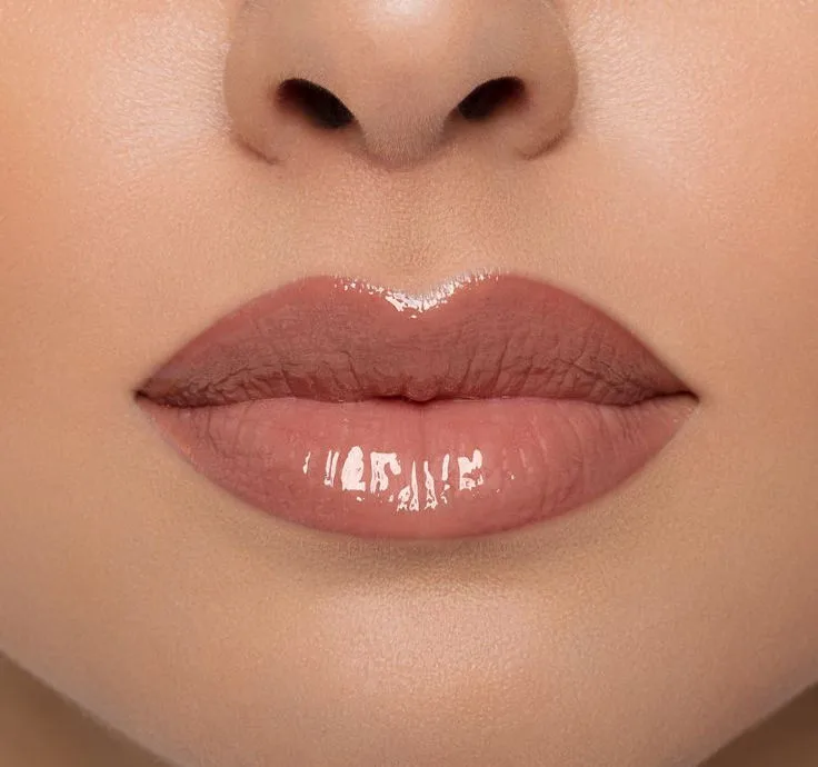 Picture of nude lips on lighter skin