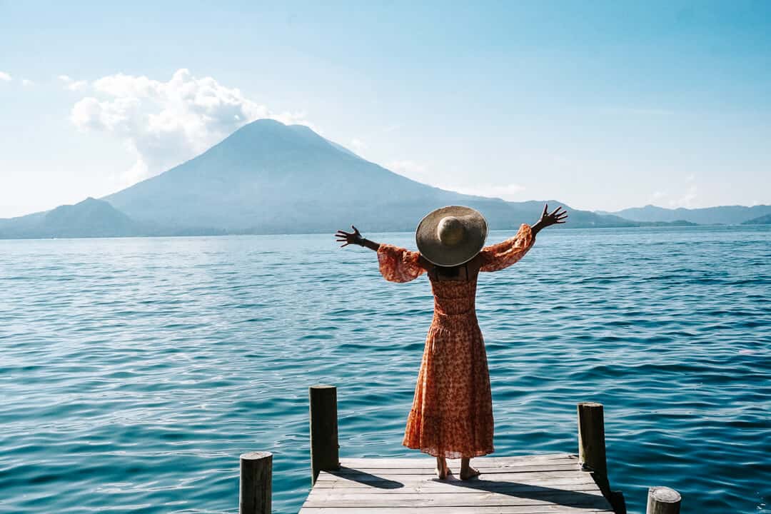 atitlan Wanderlust is een sterk verlangen te reizen en de wereld te ontdekken. Wanderlust staat voor het verlanden om elders naartoe te gaan, om uit de eigen leefwereld te treden en naar andere dingen op zoek te gaan.