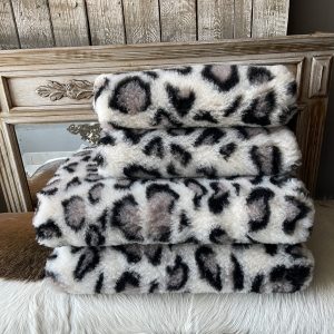 Vetbed luipaard crème 100x75
