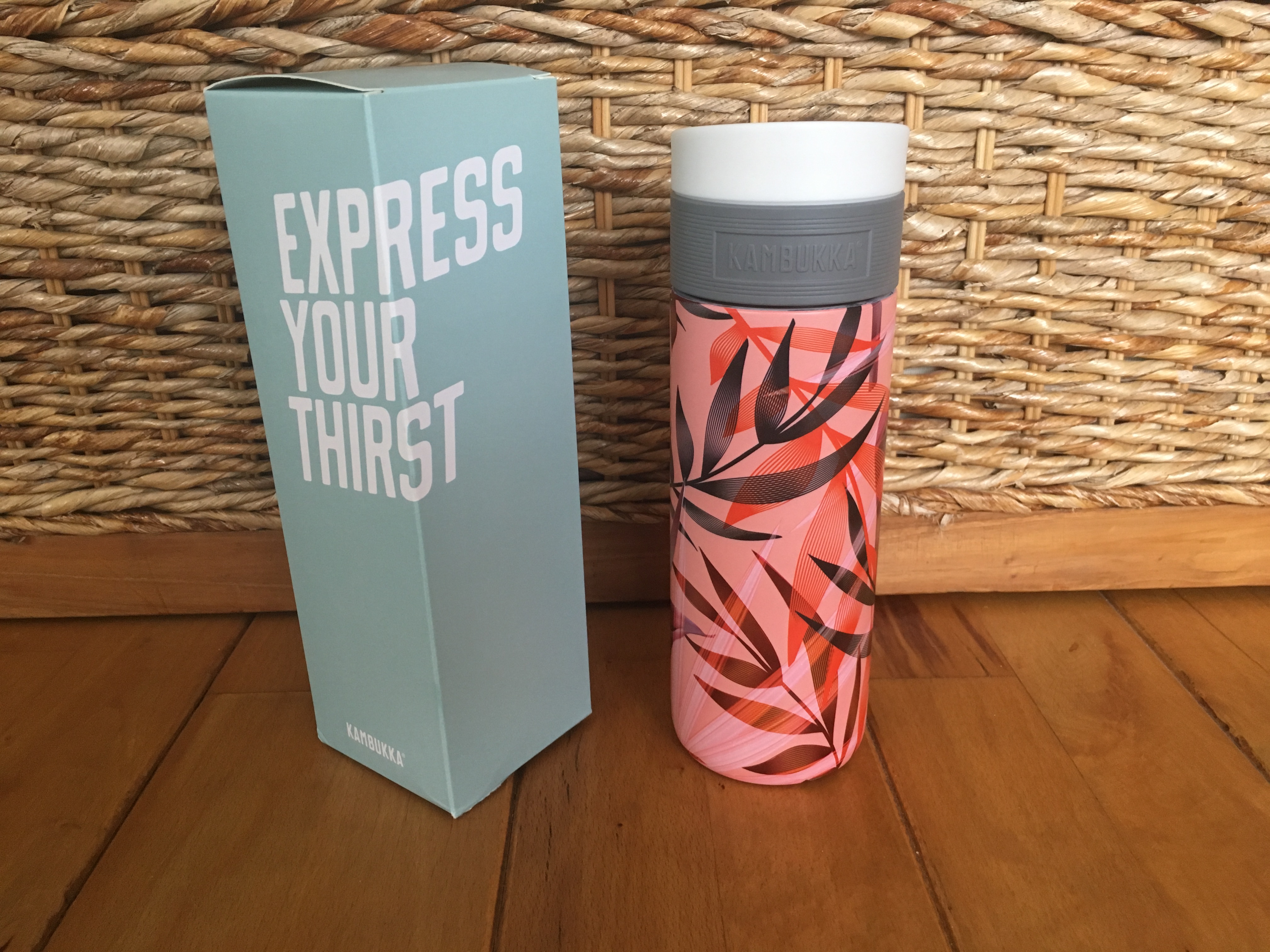 De Kambukka fles een nieuwe on-to-go drinkfles