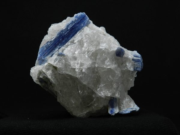 Side image of Blue Kyanite
