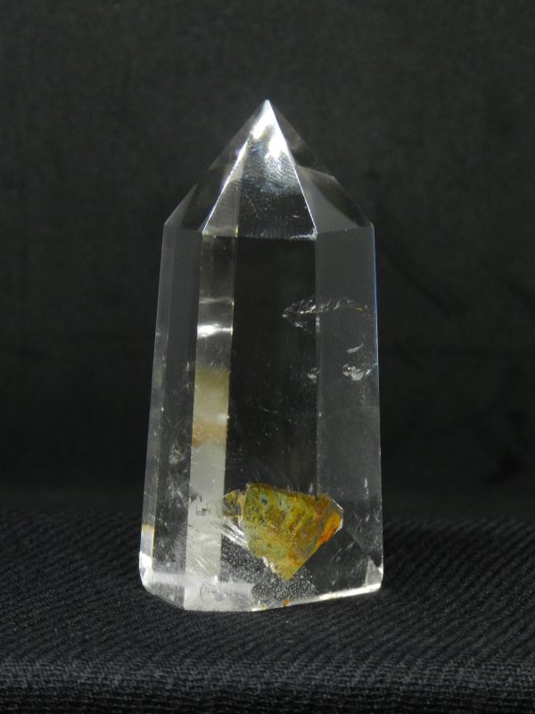 Close up image of Quartz crystal
