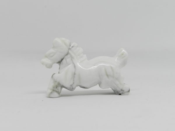 Side view of Howlite Horse