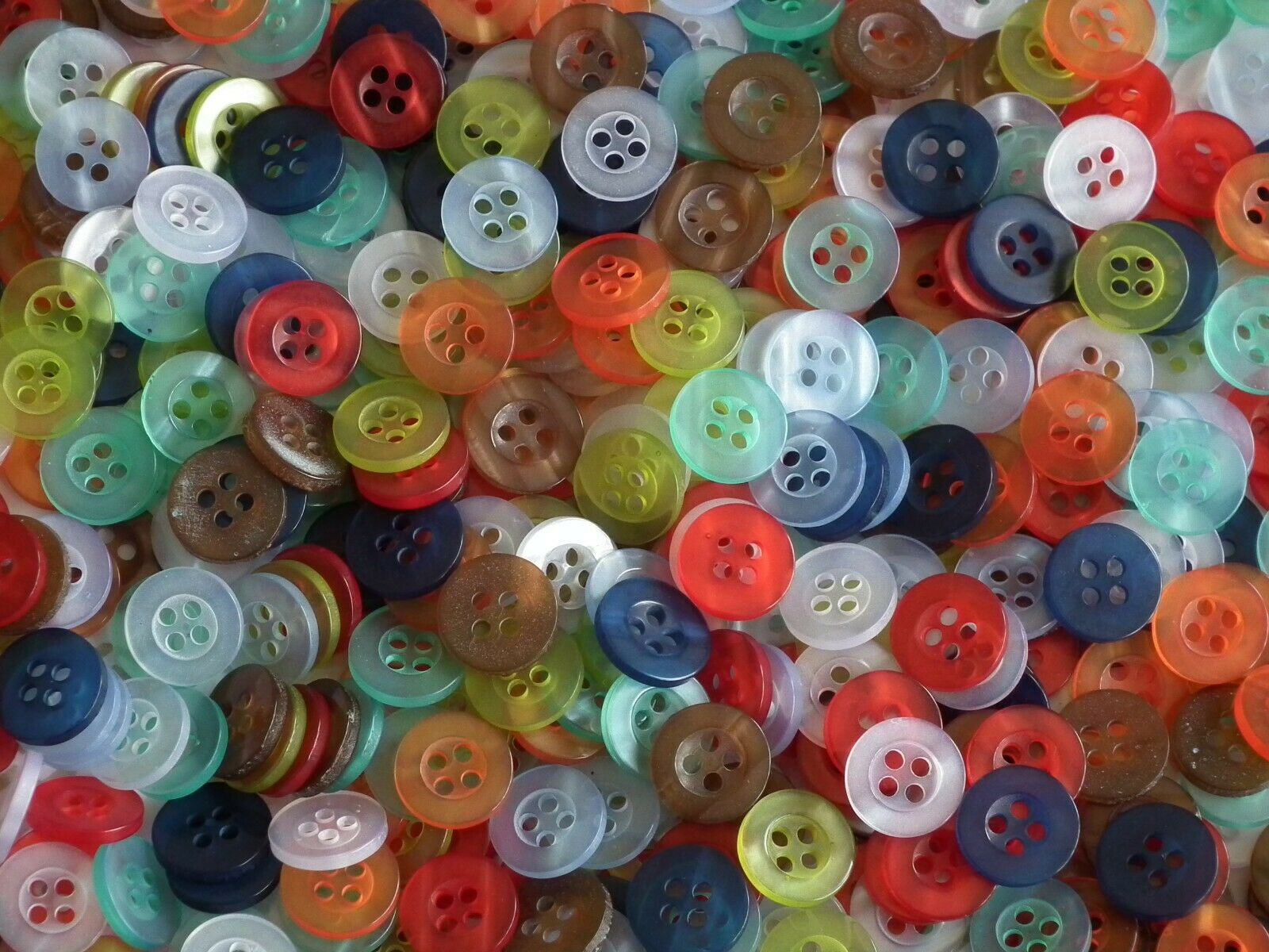 Plastic Button in Mixed Colors, Size 11mm and Two Hole, Round