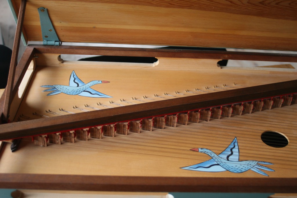 Virginal_02