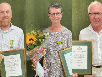 Henrik Sjöman, Inger Runeson och Gunnar Ericson är 2022 års trädgårdsmedaljörer.