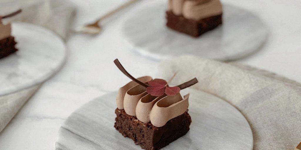 Brownie med Mælkechokolade cremeux