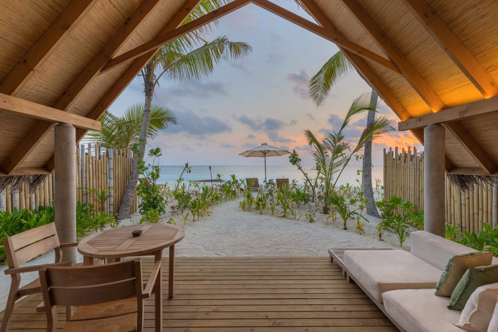 1 - Beach Villa Sunrise. (1)