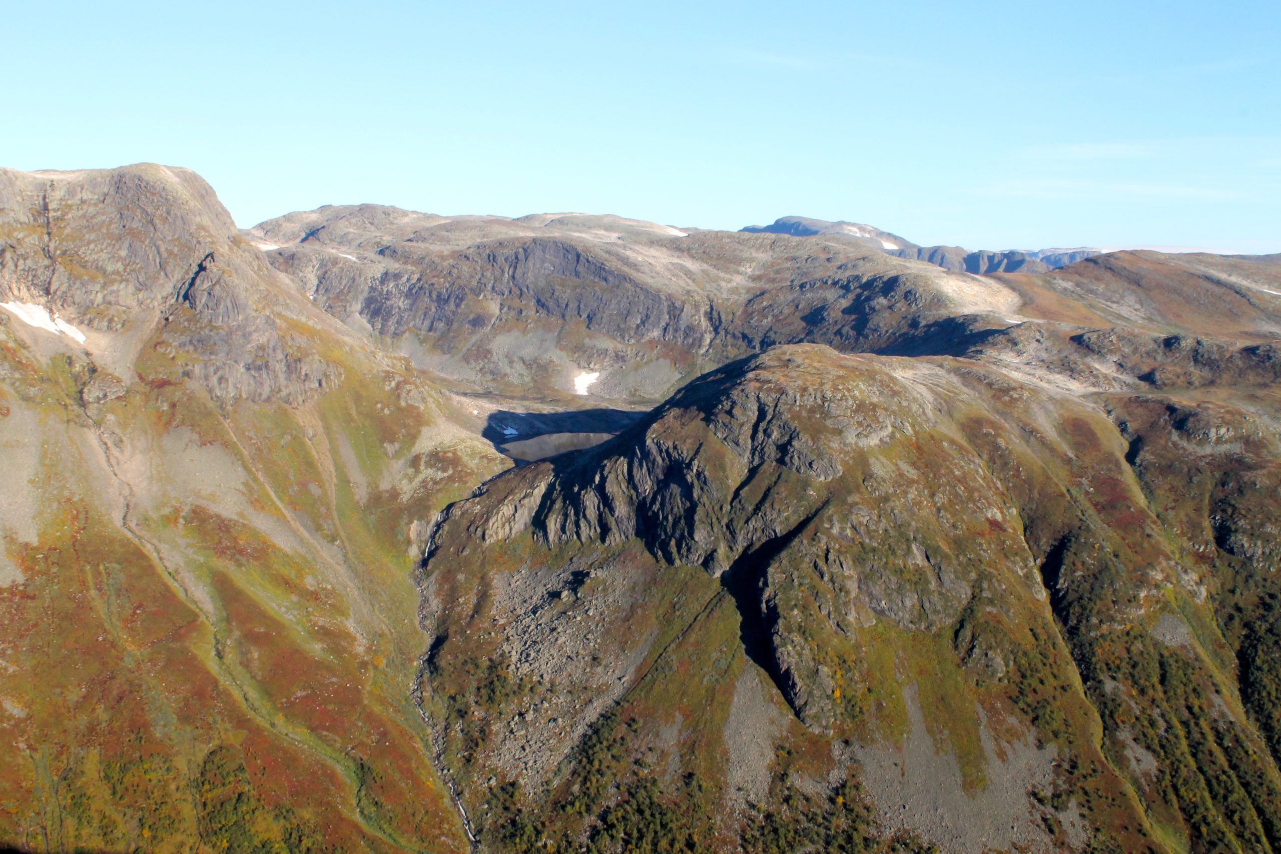 Rimstigen er en bratt sti opp fra Nærøyfjorden til Breiskrednosi. Rimstigen