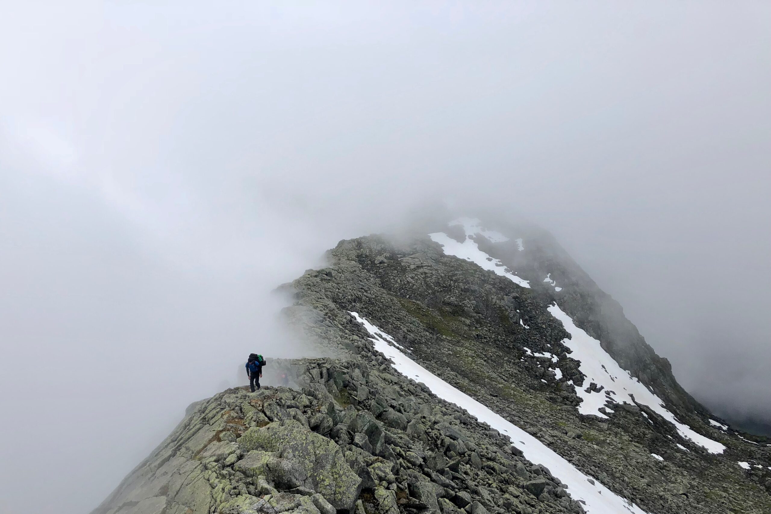Bjørndalstindane