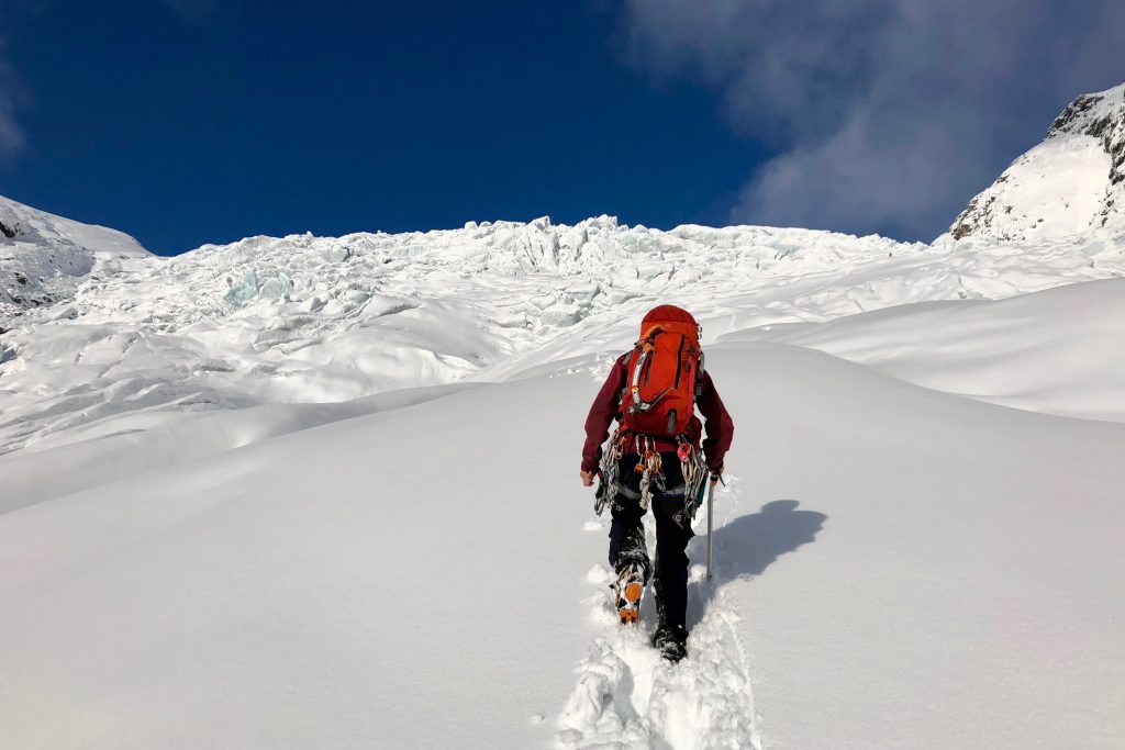 På vei opp den nedre delen av Tuftebreen.