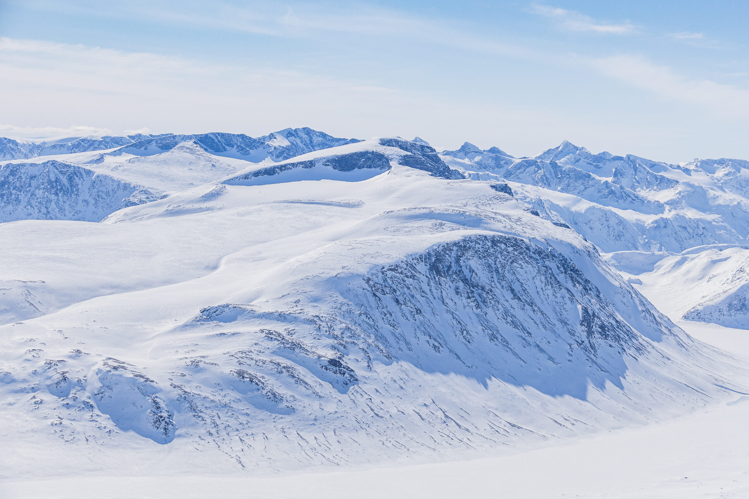Besshøe (2.258 moh) sett fra Nautgardstinden. Besshøe