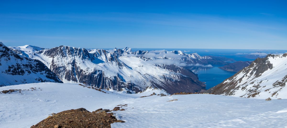Utsikt fra Tåkeheimen. Tåkeheimen