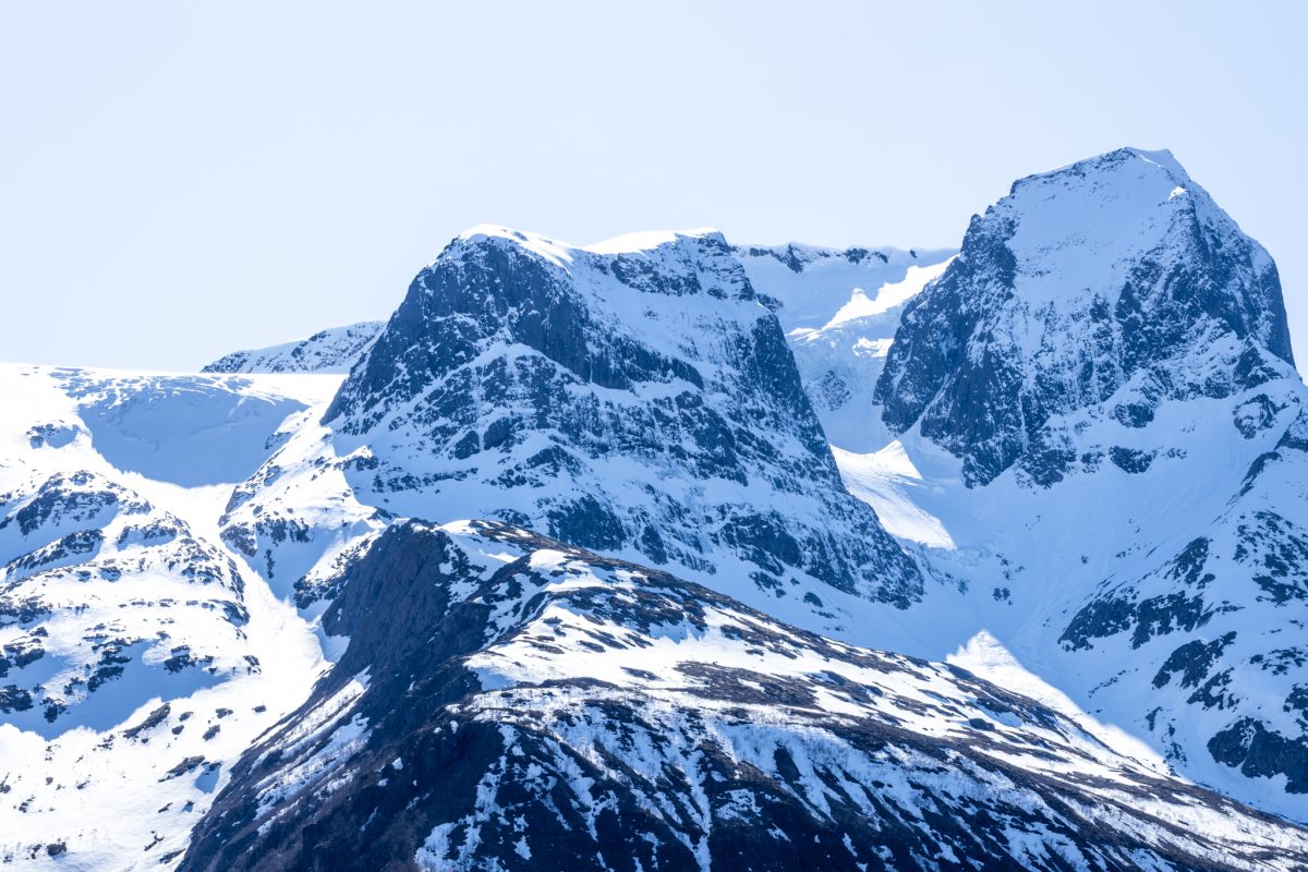 Helgelandsbukken sett fra nord. Helgelandsbukken