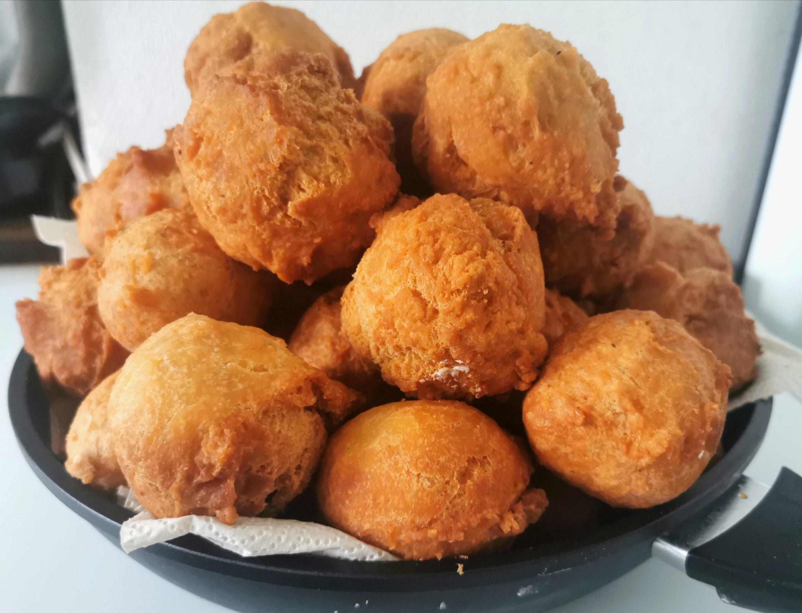 How To Make Crunchy Nigerian Buns