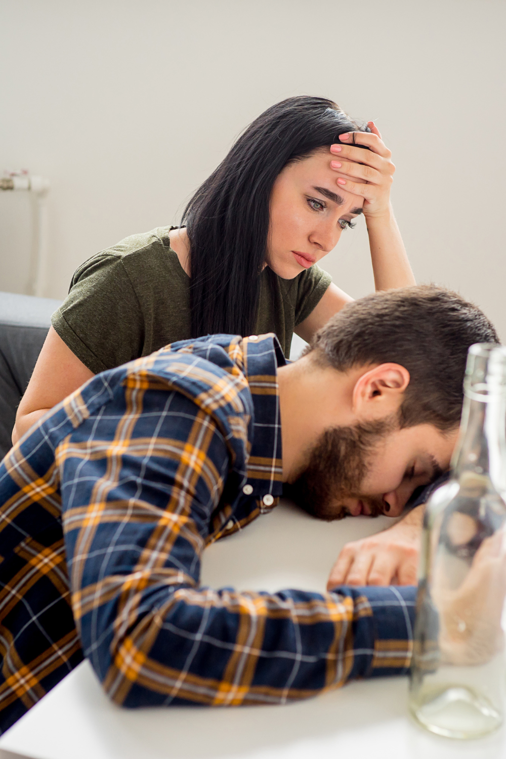 How to Deal With An Emotionally Unavailable Husband