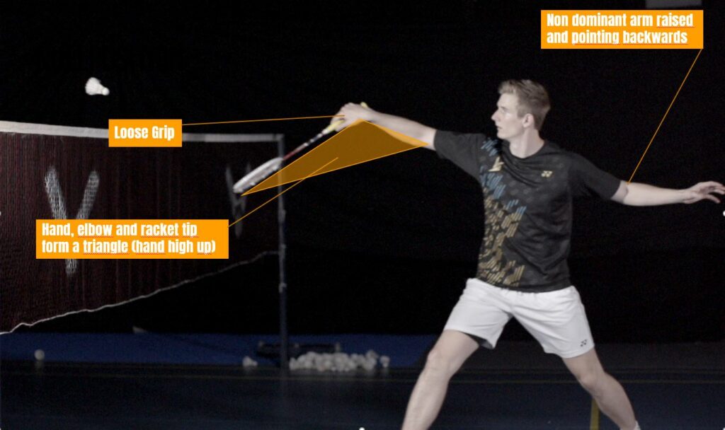 badminton underhand serve