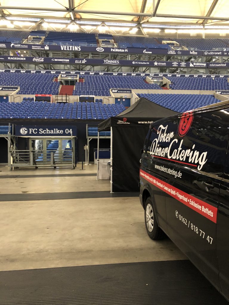 Toker Catering aus Osnabrück auf auf der Arena in Schalke bei Fußballprofis