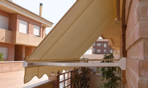 toldo-para-ventanas-con-brazo-tension