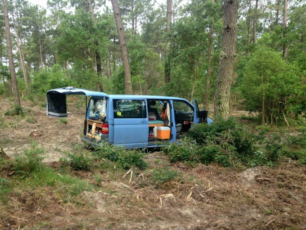 Abdriften - Zielloses Reisen, installation view somewhere in Aquitaine, France, 2018