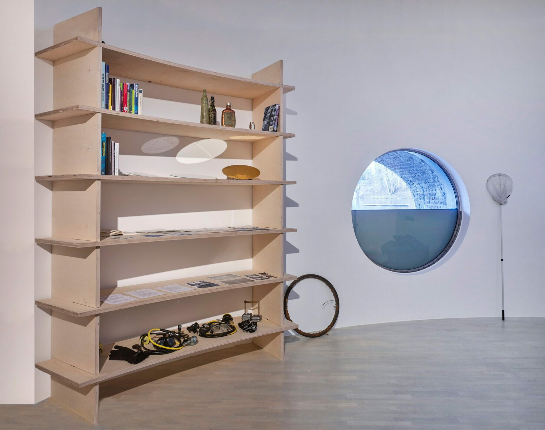 floating circles, exhibition view inside the museum with direct view to the Kaiserteich, 2019