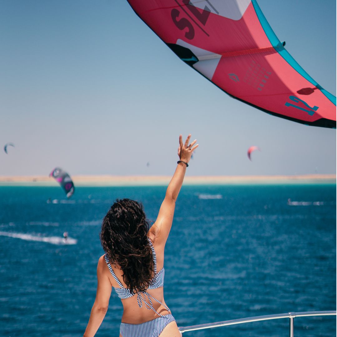Summertime kite bite 🪁 Tag someone who needs to book a trip with  us!REELFLORIDIANFISHING.COM 🎣🔥💪🏼 - - #fishing #kitefishin