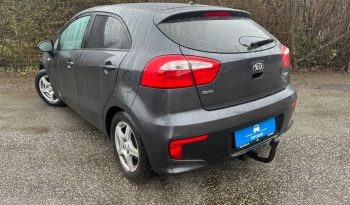 
									Kia Rio 1,2 CVVT Style+ Limited 5d full								