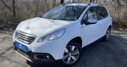 Peugeot 2008 1,2 VTi 82 Style 5d