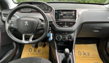 
									Peugeot 2008 1,2 e-THP 110 Allure 5d full								