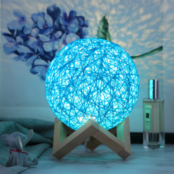 USB Interface Creative Sepak Takraw Decorative Moon Lamp_6