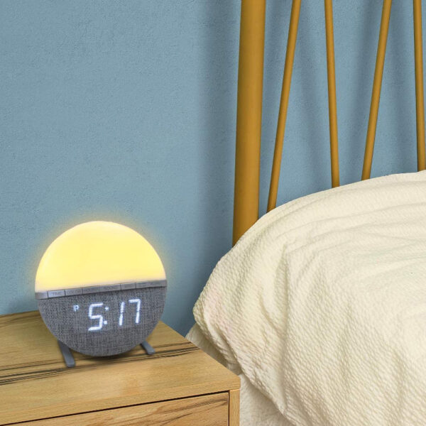 USB Plugged-in Digital Color Changing Night Light and Alarm Clock_1
