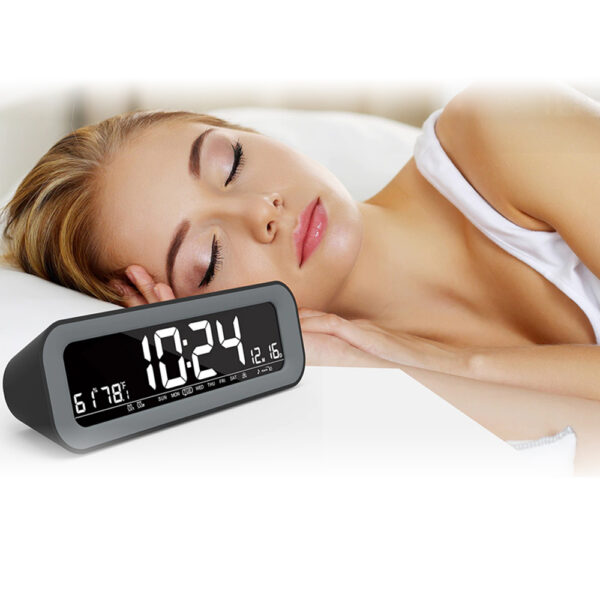 USB Interface Large Screen Digital Alarm Clock and Charger_2
