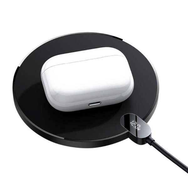 15 W QI Wireless Charging Pad with Digital Power Display_1