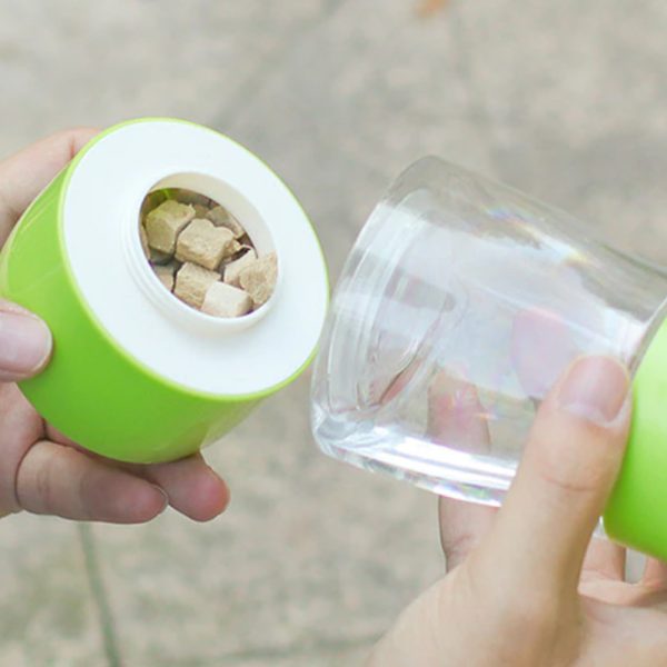 Portable Outdoor Pet Food and Water Feeder Container_5