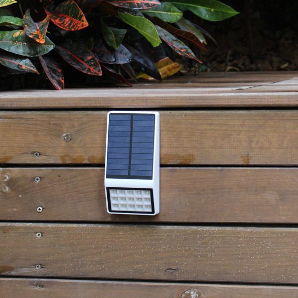 15 LED Solar Induction Outdoor Night Lamp Deck Light_9