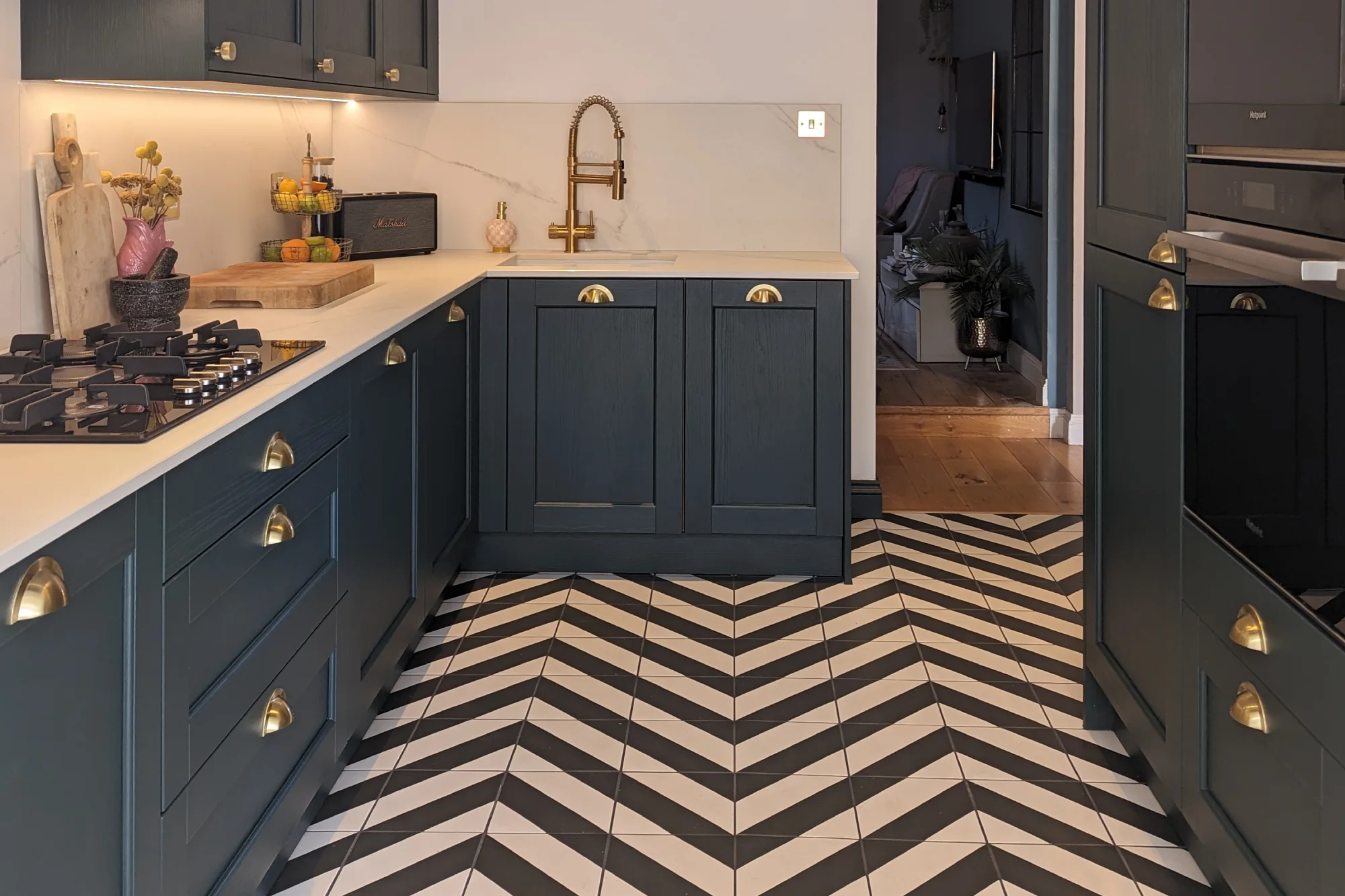 Why Bespoke Kitchen Installation in Glasgow Is Worth Every Penny