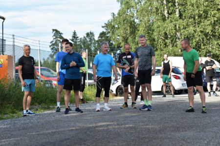 Gruppe 4 med Tom Kristoffersen, Sveinung Eide Hansen, Robin Karlstad, Kenneth Ørseng, Jarle Jørgensen, Stian Fredriksen og Kristian Skaar