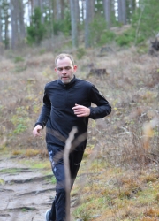 Raymond Handelsby ble Norgsmester i karate for lag forrige helg, og stiller denne gangen i Torsdagsløpet