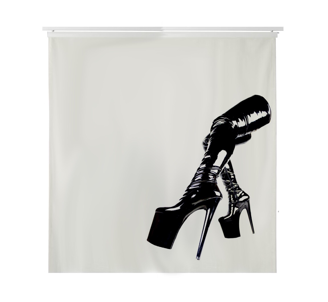 BAD BAD BOOTS CURTAIN W2m x L2m